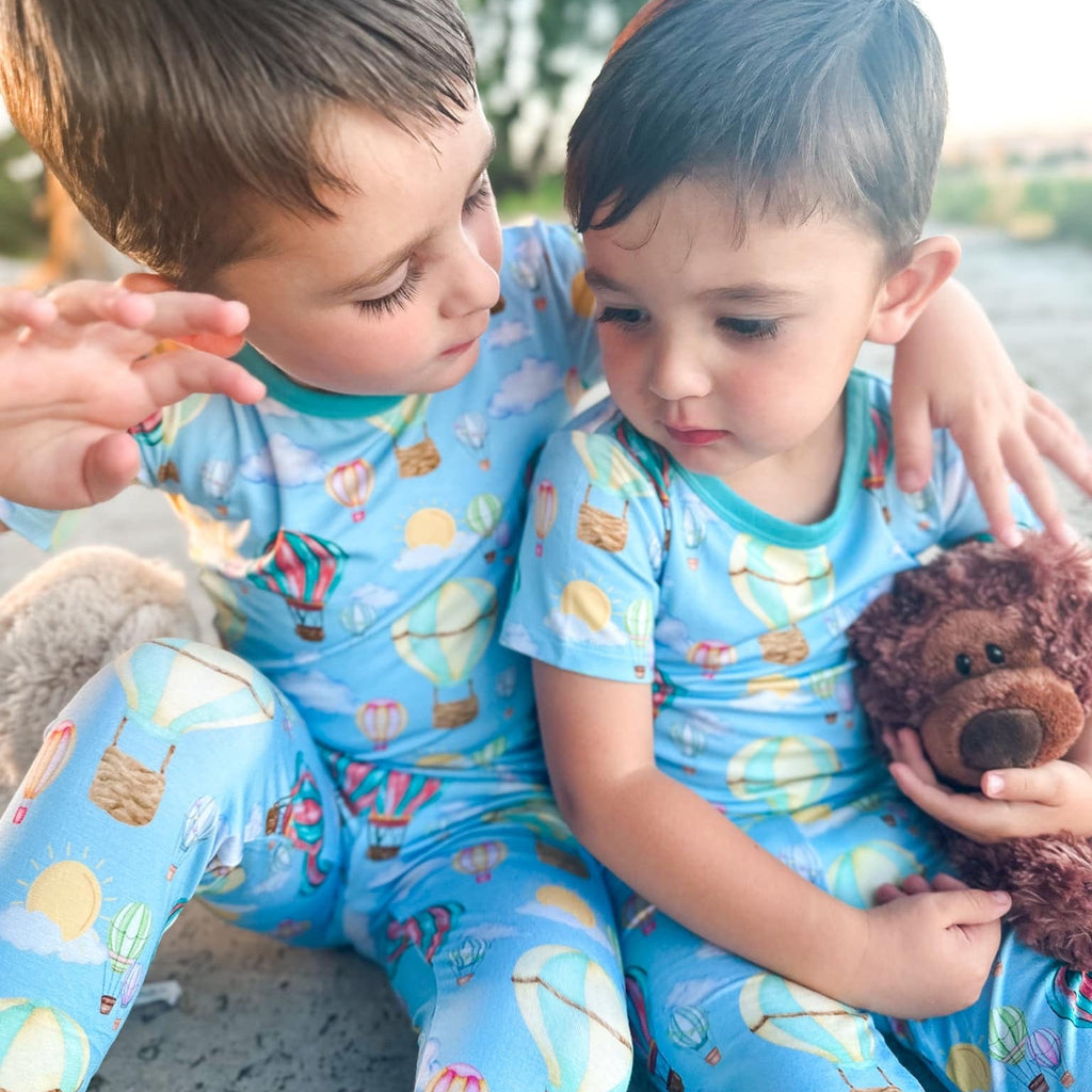 2 Piece Pajama Set Flying High Hot Air Balloons