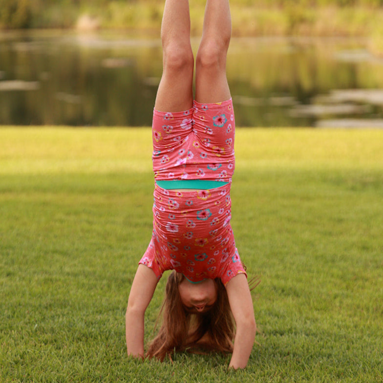Handstand in bamboo short sleeve pajama set - Flower Child